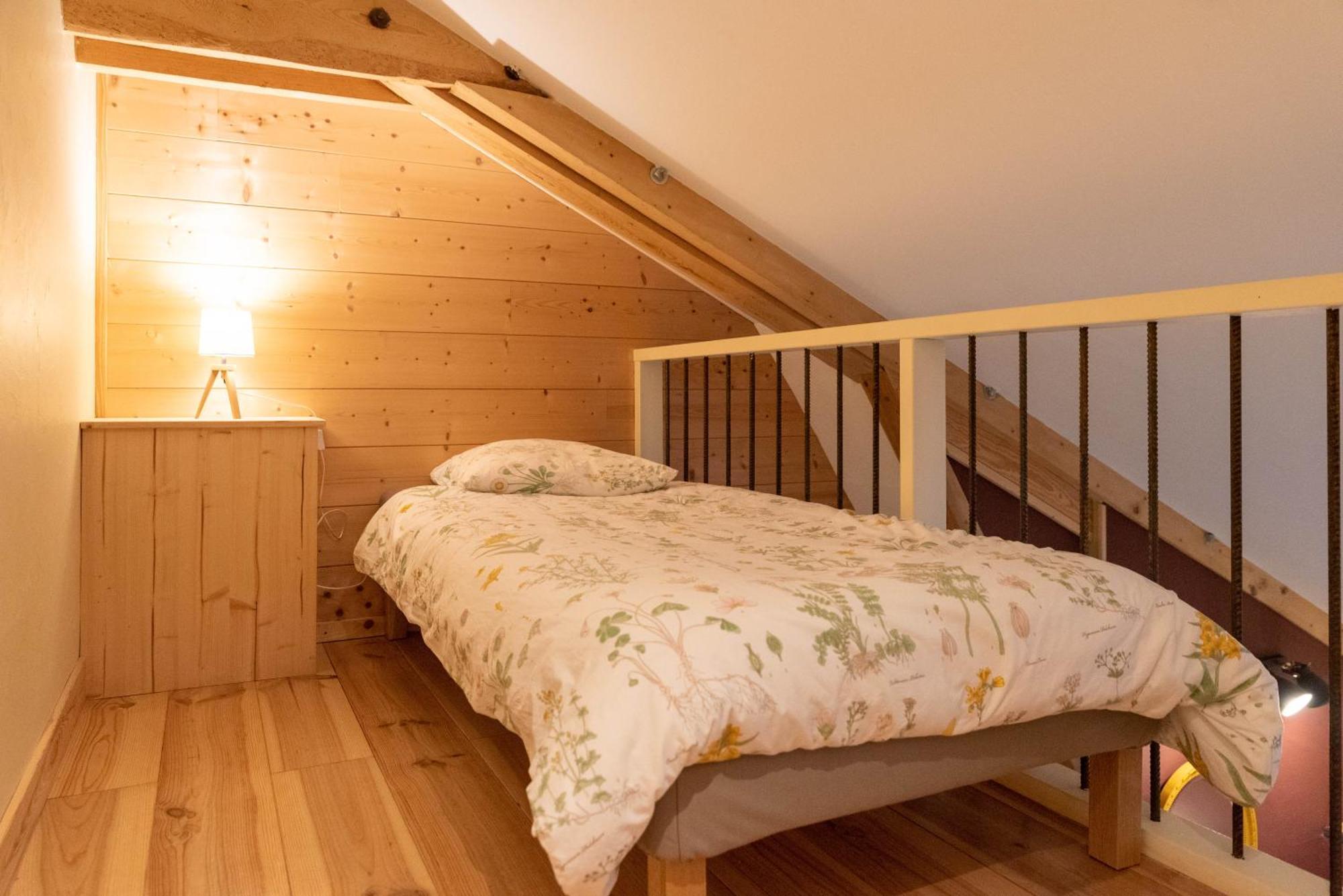 Les Balcons De La Terrasse Bed & Breakfast Arsac-en-Velay Exterior foto